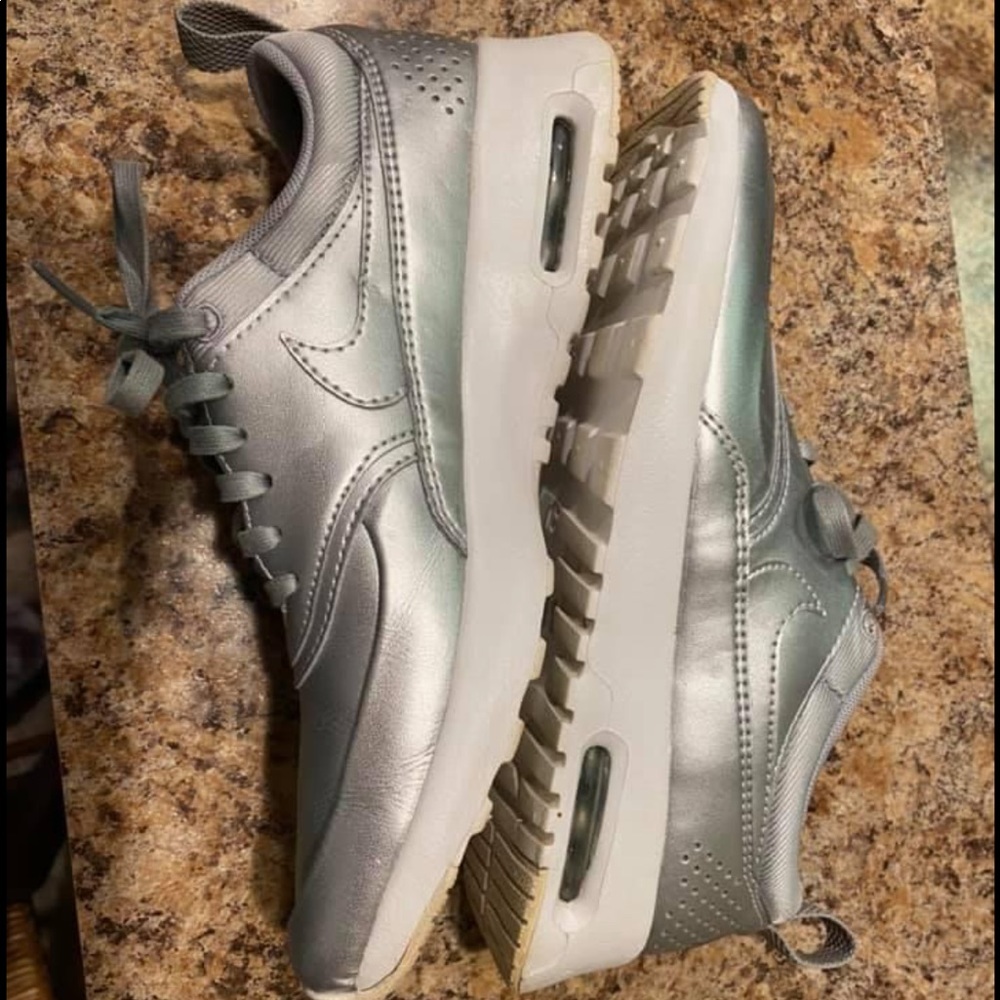 Nike Air Max Thea Sneaker